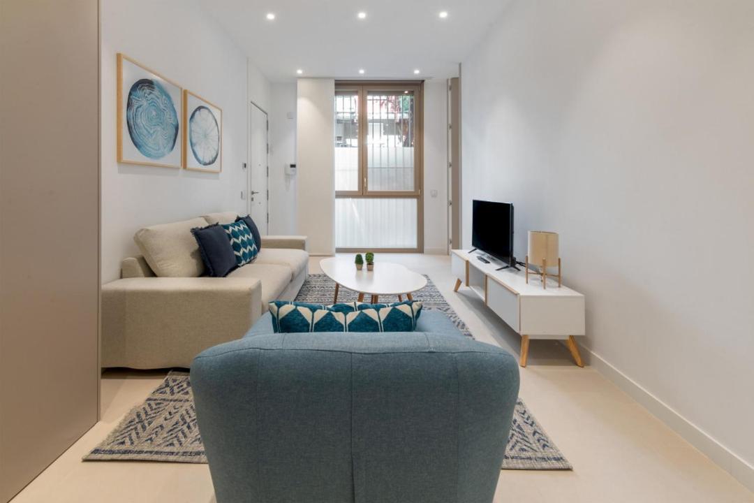 2 Bedrooms 2 Bathrooms Furnished - Delicias - Modern- Mintystay Madrid Extérieur photo