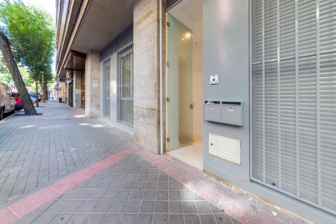 2 Bedrooms 2 Bathrooms Furnished - Delicias - Modern- Mintystay Madrid Extérieur photo
