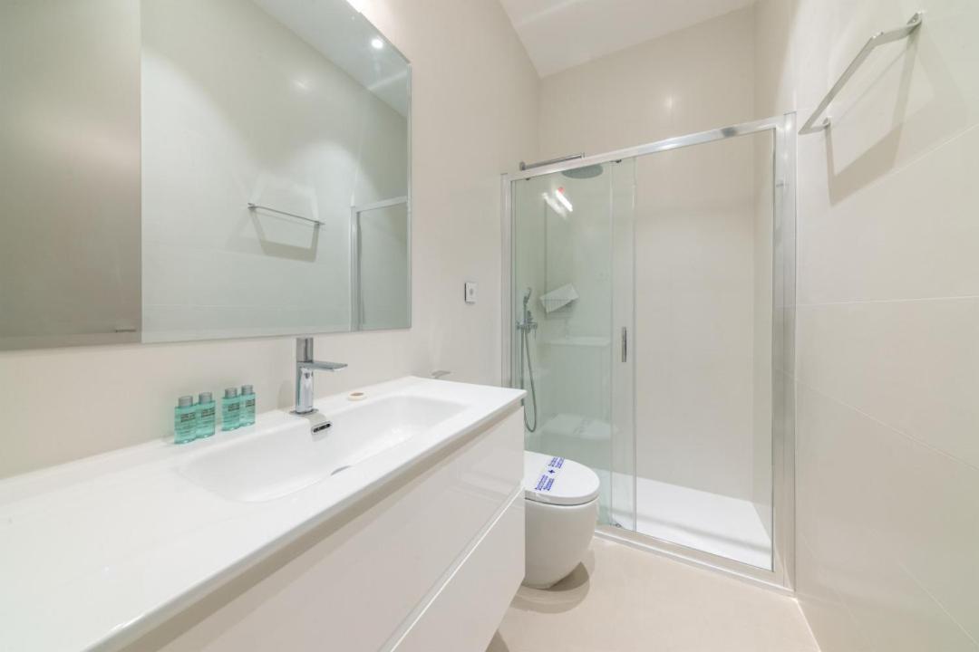 2 Bedrooms 2 Bathrooms Furnished - Delicias - Modern- Mintystay Madrid Extérieur photo