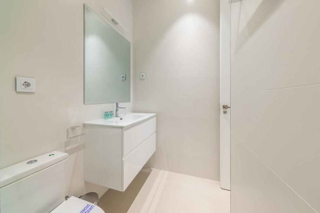 2 Bedrooms 2 Bathrooms Furnished - Delicias - Modern- Mintystay Madrid Extérieur photo