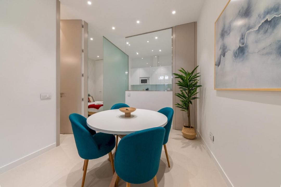 2 Bedrooms 2 Bathrooms Furnished - Delicias - Modern- Mintystay Madrid Extérieur photo